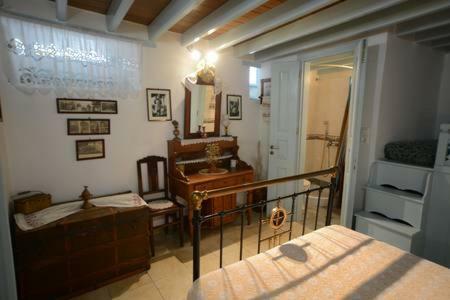 Old Traditional House Mandrákion 外观 照片