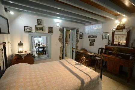Old Traditional House Mandrákion 外观 照片