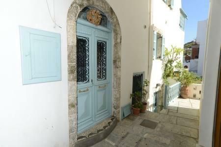 Old Traditional House Mandrákion 外观 照片